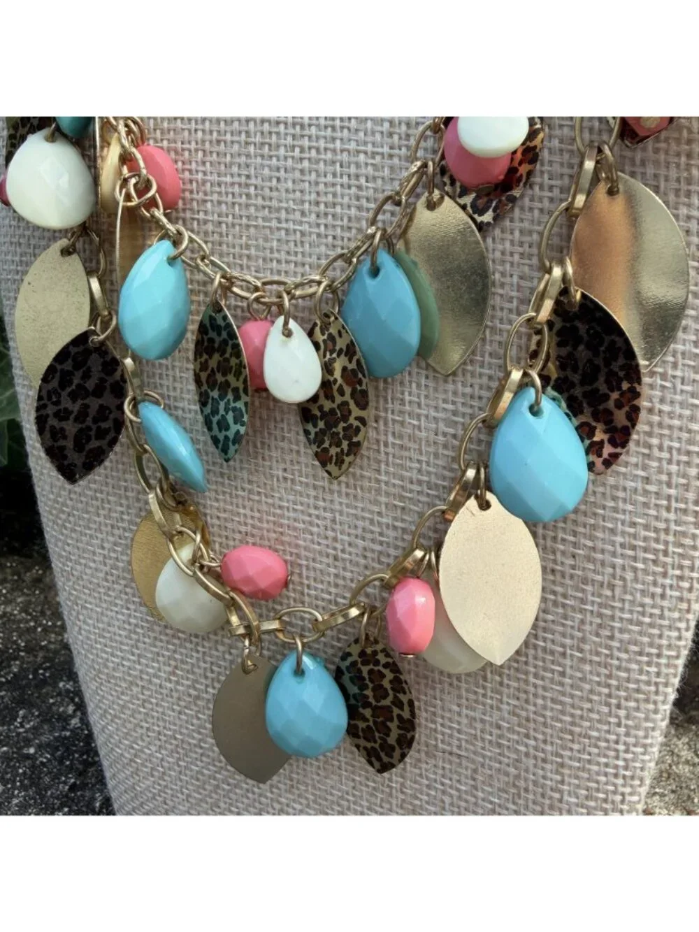 Y2K Turquoise Pink Leopard Print Leaf Charm Layered Statement Necklace Gold 22